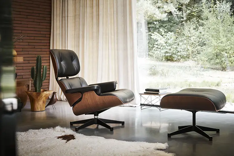 Lounge Chair by Charles & Ray Eames - 16