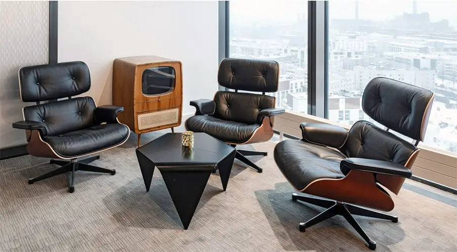 Lounge Chair by Charles & Ray Eames - 2
