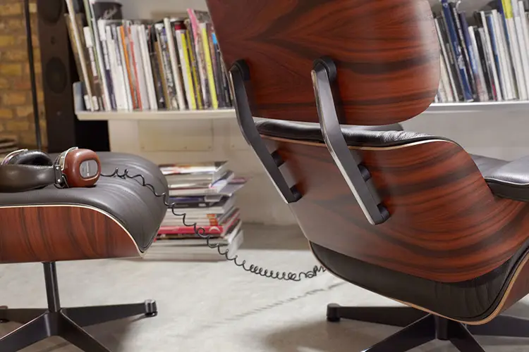 Lounge Chair by Charles & Ray Eames - 21