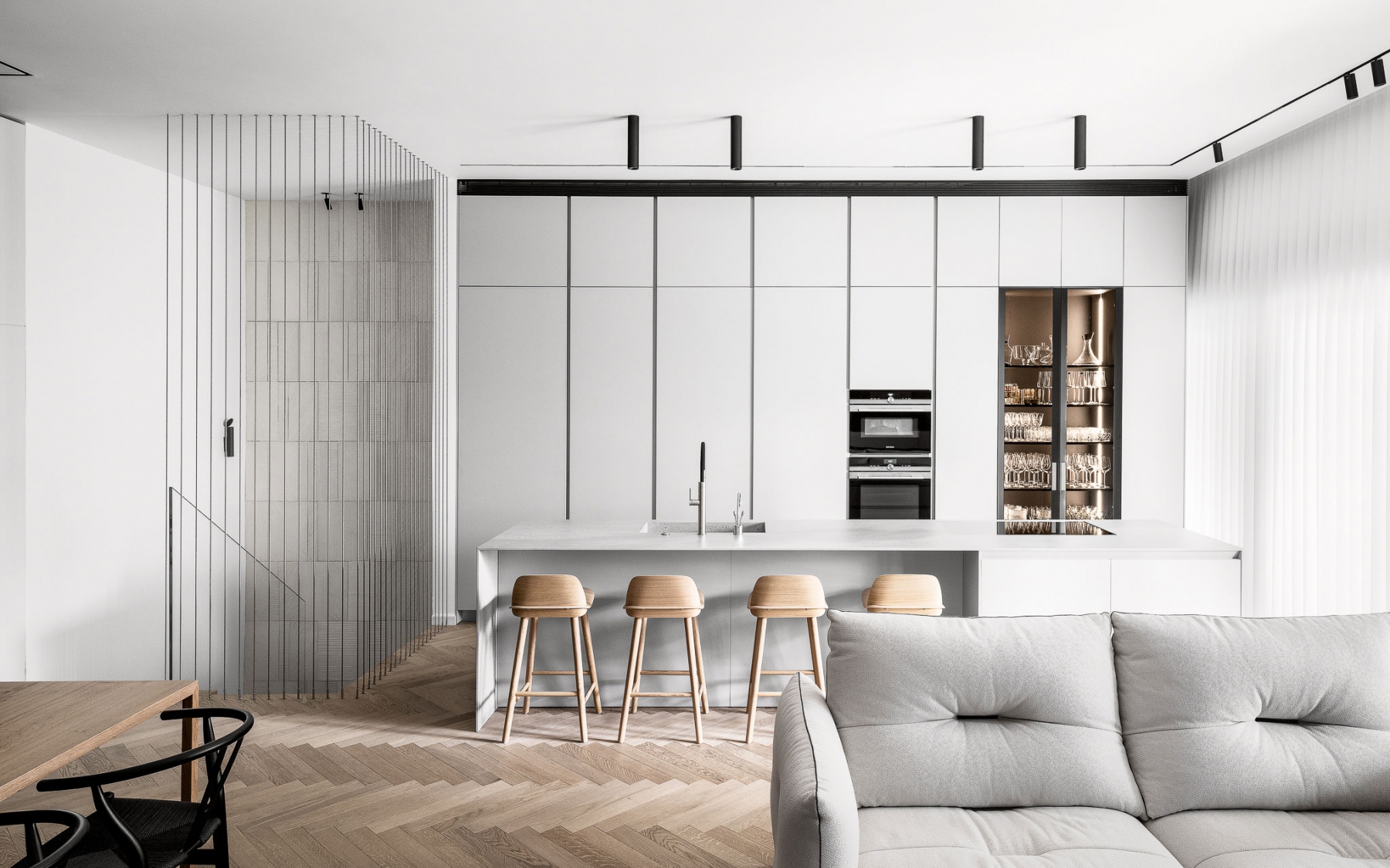 AN DUPLEX