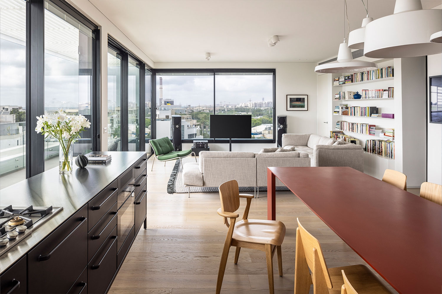 M APARTMENT