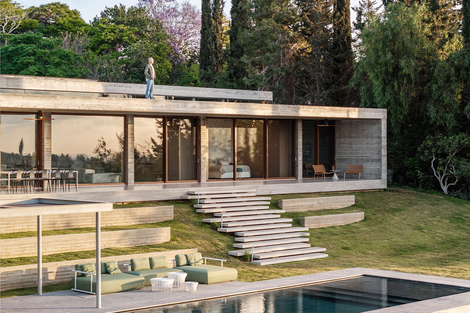 THE COUNTRYSIDE HOUSE