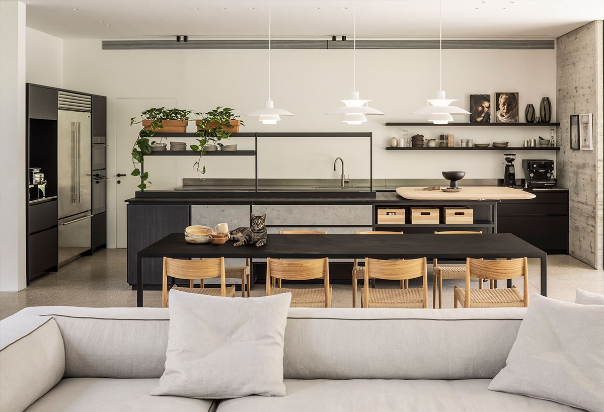 Terracotta patio house