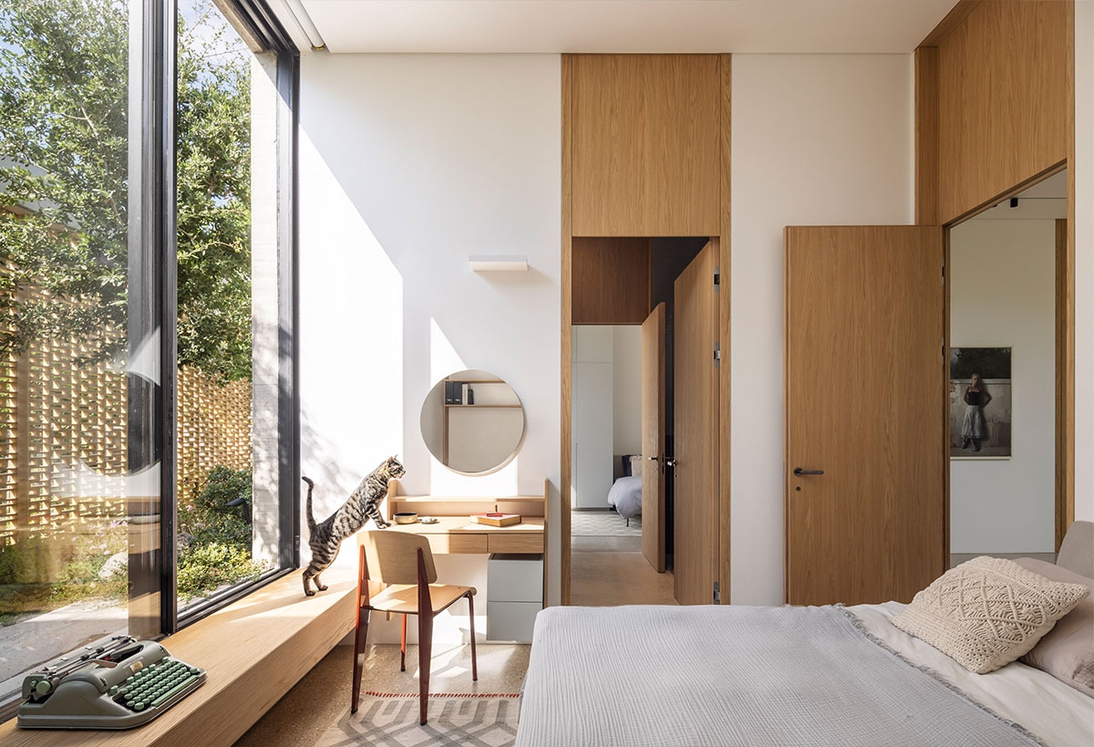 Terracotta patio house