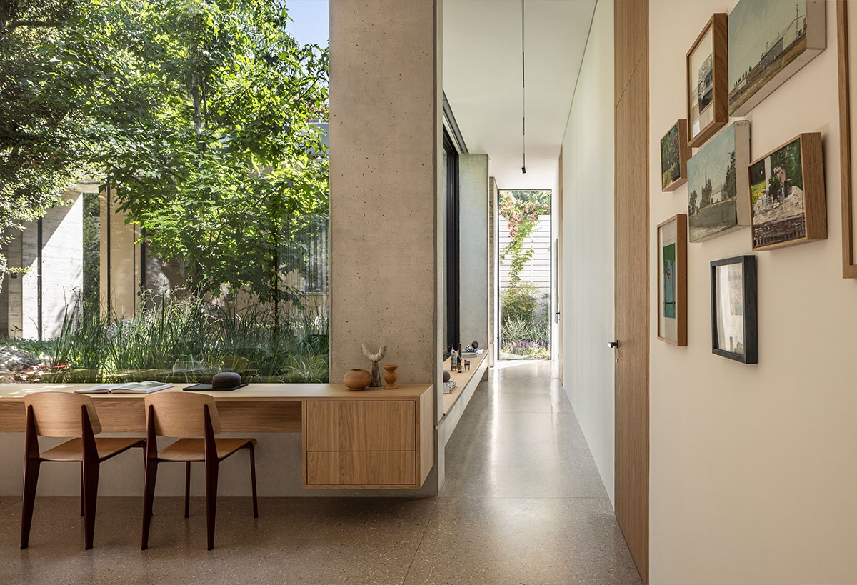 Terracotta patio house