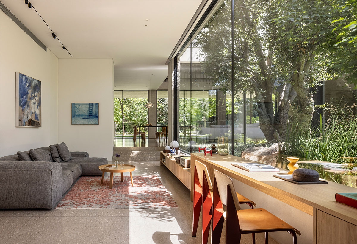 Terracotta patio house