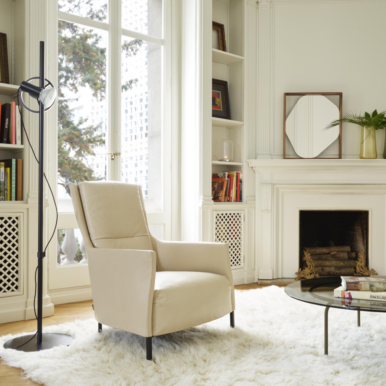 Riga armchair + Ottoman
