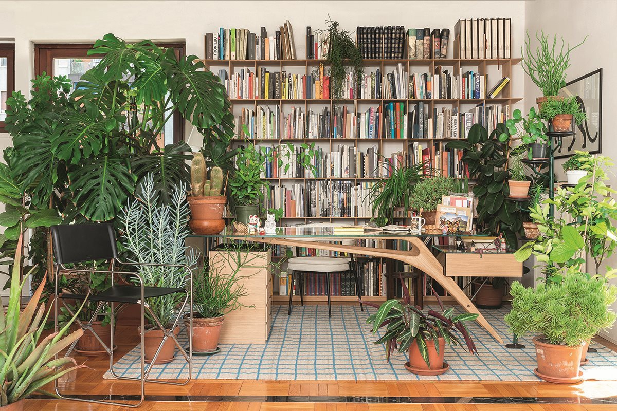 Cavour CM Executive Desk