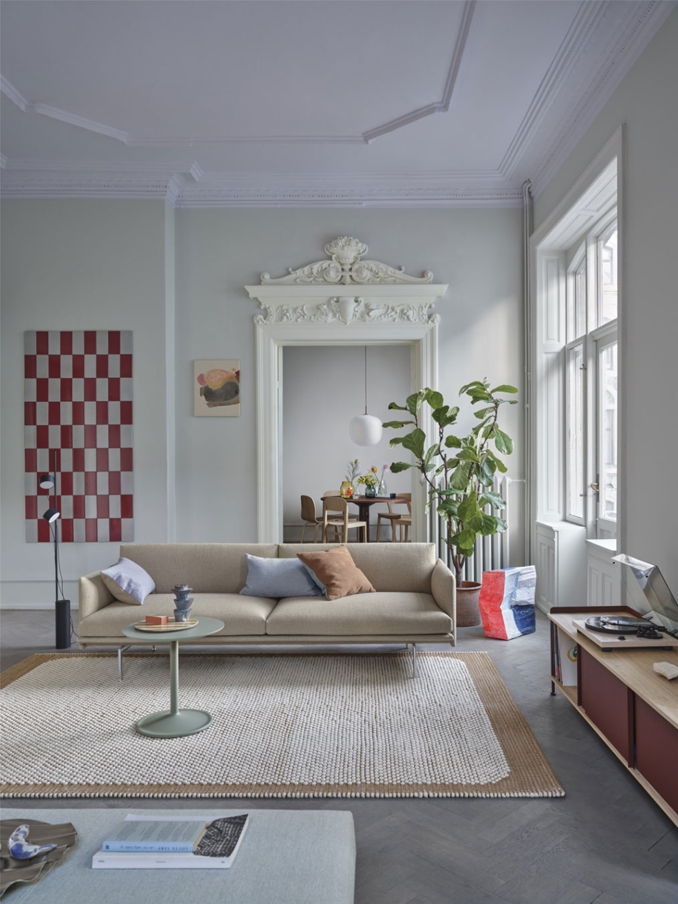 OUTLINE SOFA - 3 seater