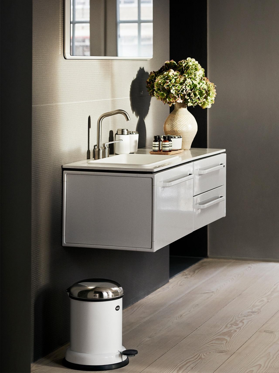 Pedal bin 8 L / 2 gal