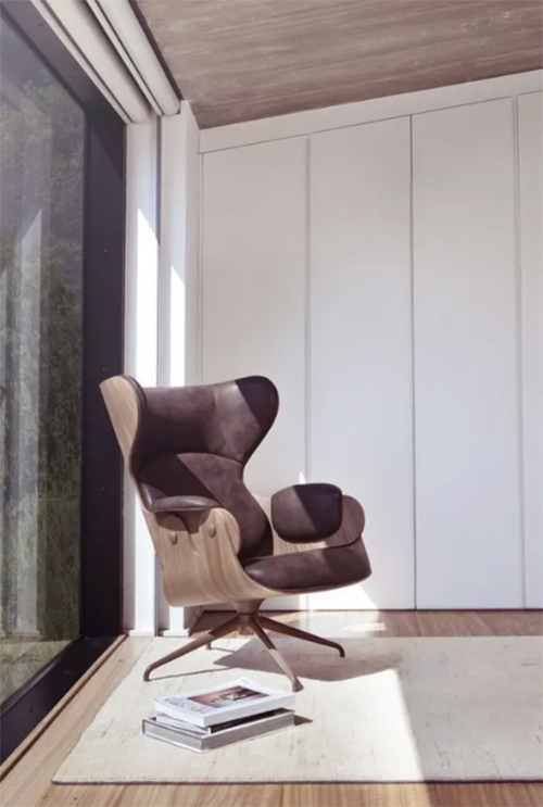 LOUNGER ARMCHAIR
